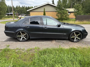 Mercedes-Benz E