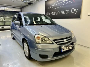 Suzuki Liana