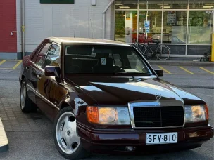 Mercedes-Benz 300