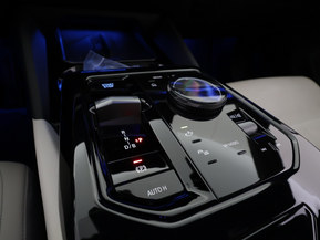 BMW i5 M60