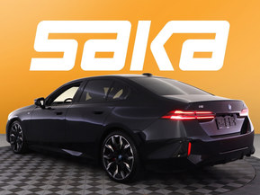 BMW i5 M60