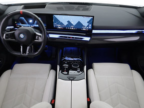 BMW i5 M60