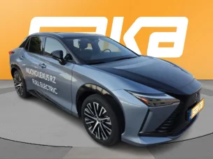 Lexus RZ