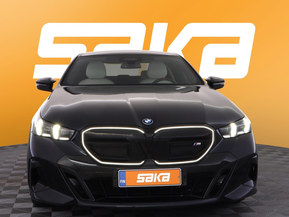 BMW i5 M60