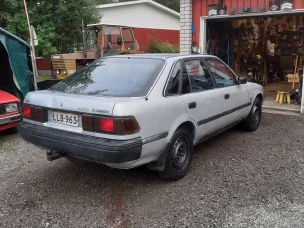 Toyota Carina II