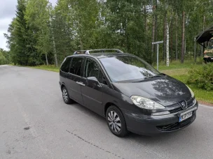 Peugeot 807