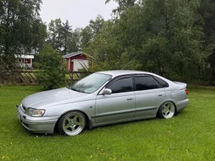 Toyota Carina E