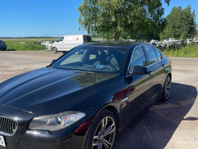 BMW 523