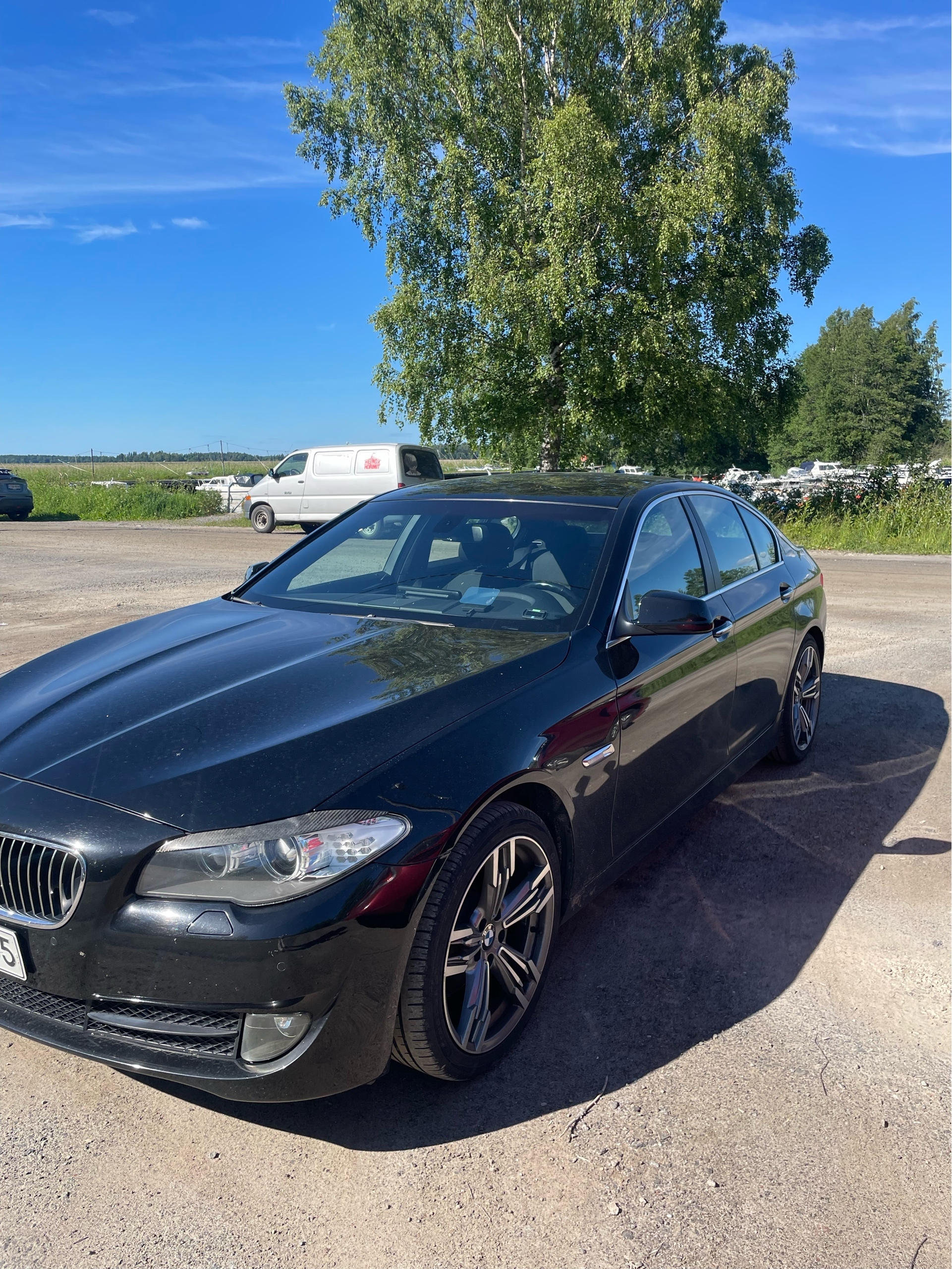 BMW 523 A F10 Sedan 2010, photo 4/12