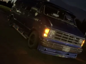 Dodge Ram B250
