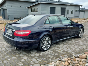Mercedes-Benz E