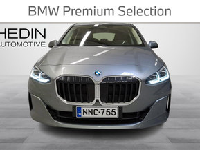 BMW 225