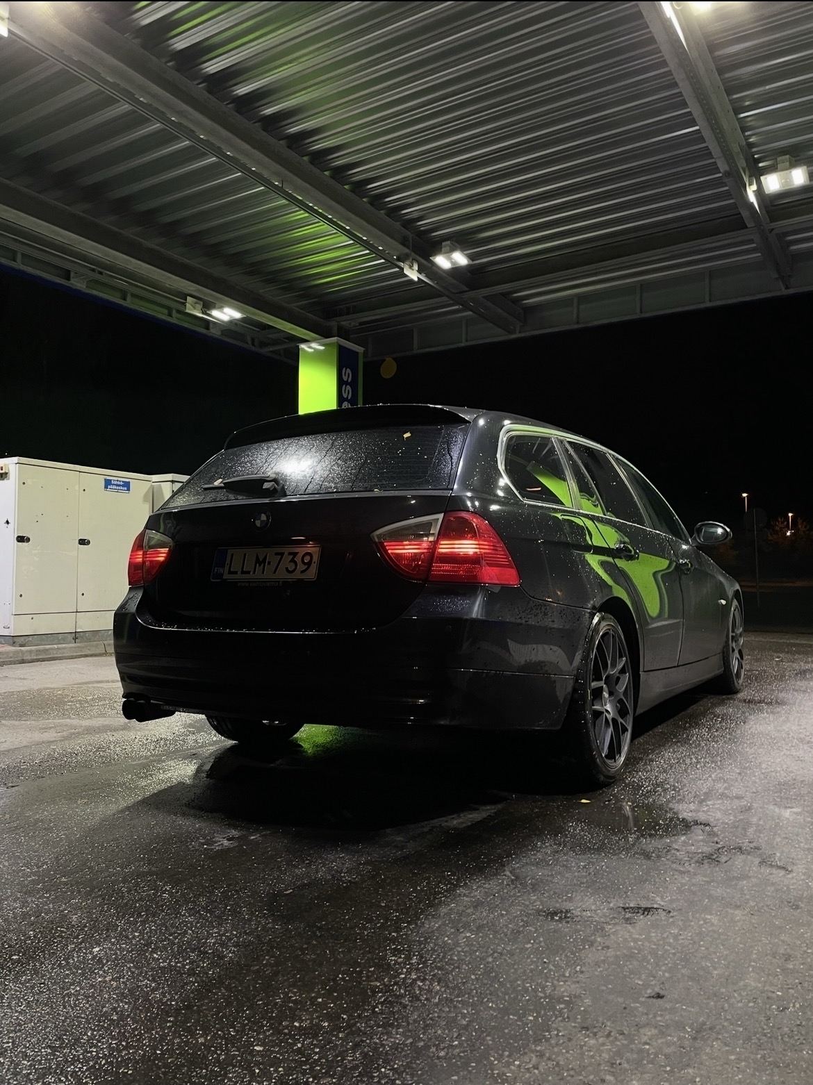 BMW 330 2005, photo 4/5