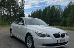 BMW 523