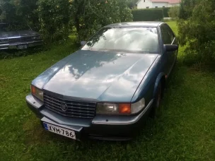 Cadillac STS