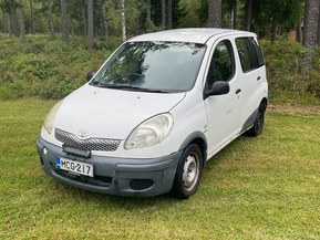 Toyota Yaris Verso