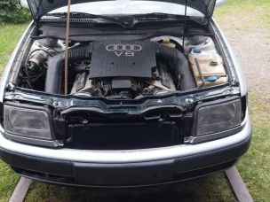 Audi 100