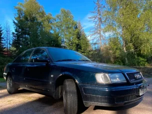Audi 100