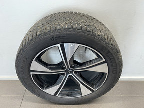 Polestar 4