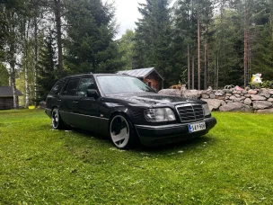 Mercedes-Benz 300