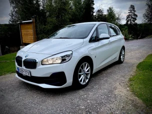 BMW 225