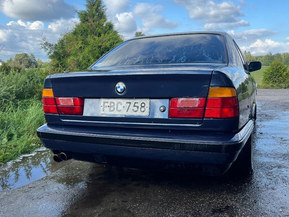 BMW 525