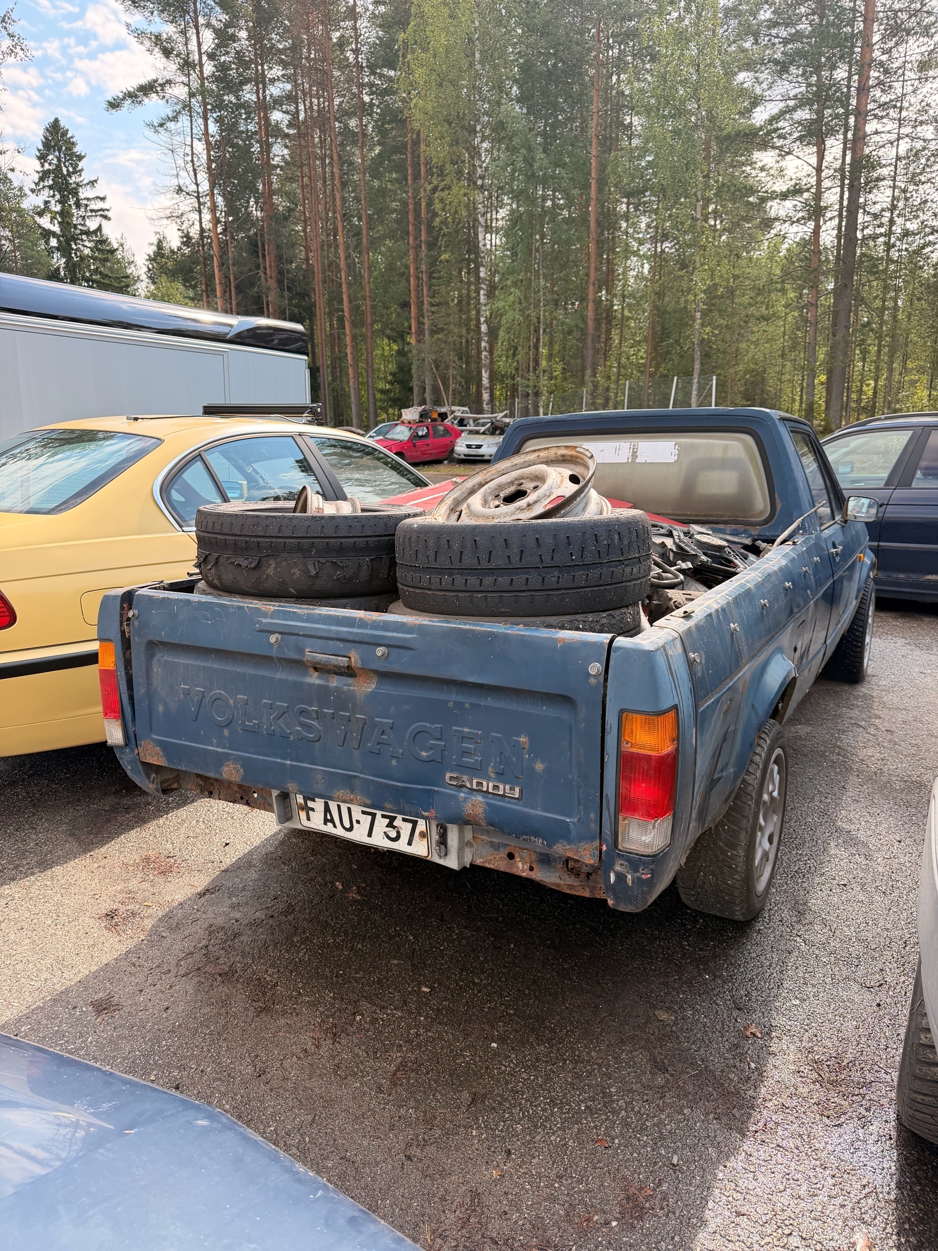 Volkswagen Caddy 1991, photo 3/4