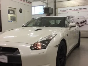 Nissan GT-R