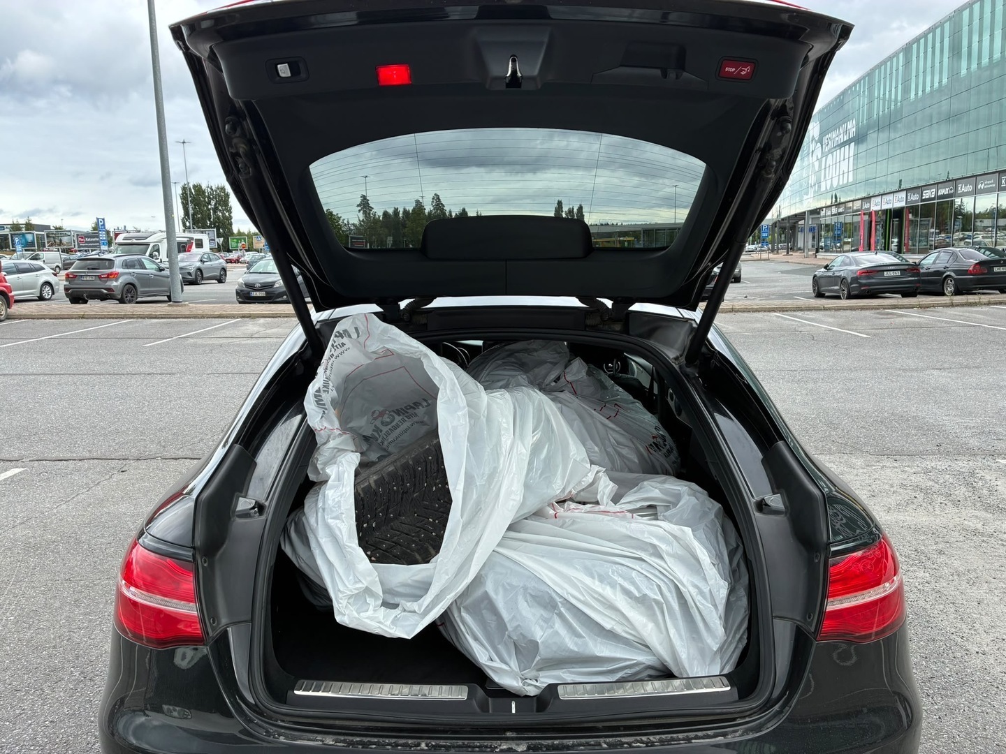 Mercedes-Benz GLC 2017, photo 4/7