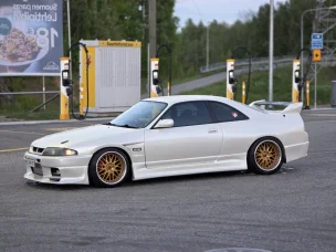 Nissan Skyline
