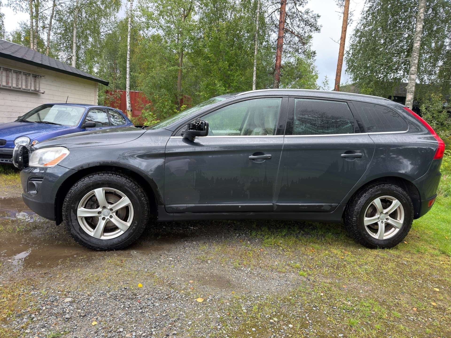Volvo XC60 D5 AWD Summum aut 2010, kuva 2/17