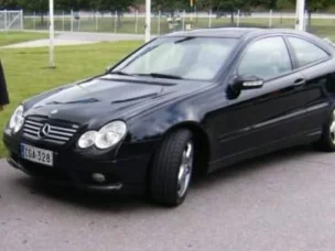 Mercedes-Benz C 230