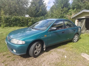 Mazda 323