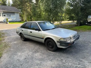 Toyota Carina II