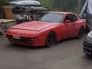 Porsche 944