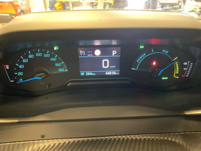 Peugeot e-2008
