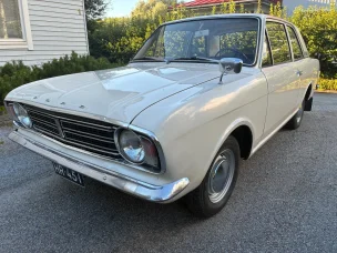 Ford Cortina
