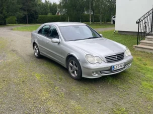 Mercedes-Benz 180