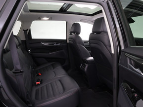 Maxus Euniq 6