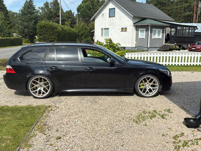 BMW 525