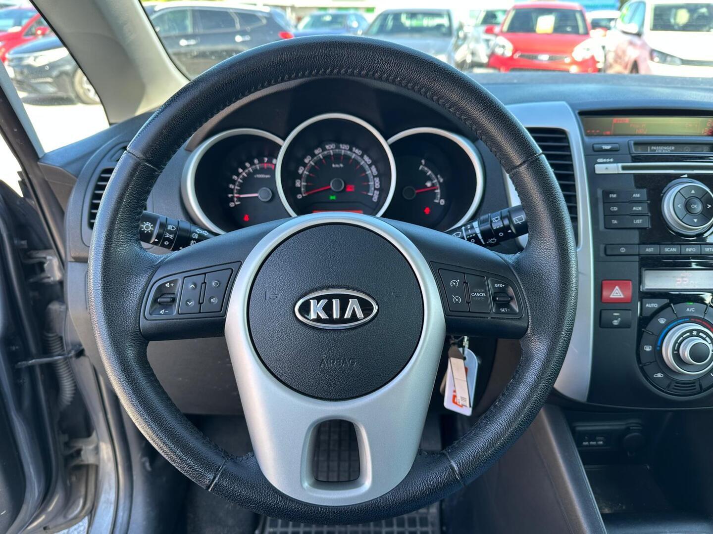 Kia Venga 1,4 ISG EX 5D EcoDynamics 2011, kuva 6/9