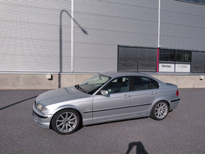 BMW 330