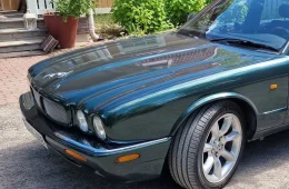 Jaguar XJR