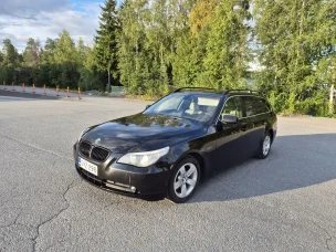 BMW 523