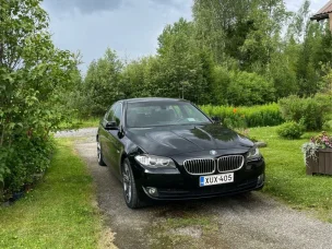 BMW 523