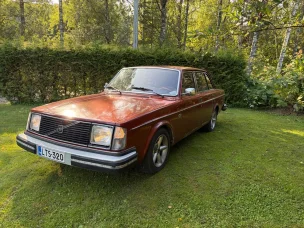 Volvo 244