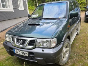Nissan Terrano II