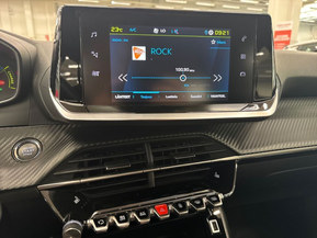 Peugeot e-2008