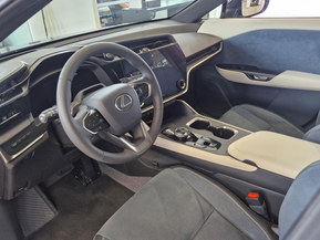 Lexus RZ