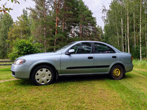 Nissan Almera
